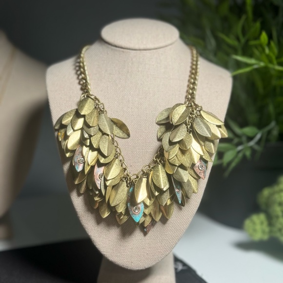 Complete Gold-Tone Laurel Leaf Jewelry Set by Coldwater Creek (NWT) - Picture 9 of 11